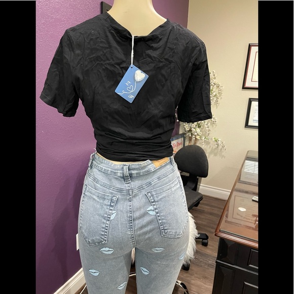 P Top - Picture 2 of 4